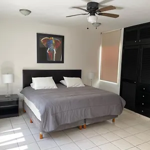 Casa Mel, Excelente Ubicacion, Seguridad Cozumel